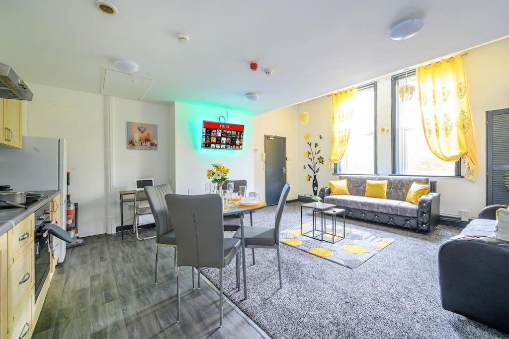 -F5Gh- For Relaxed & Cosy Stay, Free Parking, Wifi ลีดส์ ภายนอก รูปภาพ