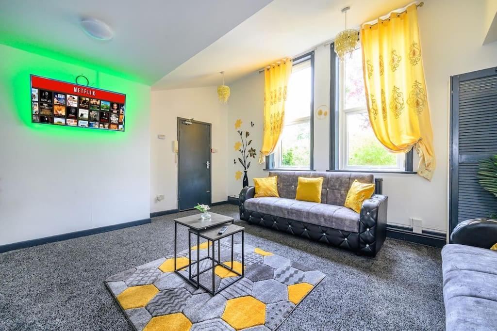 -F5Gh- For Relaxed & Cosy Stay, Free Parking, Wifi ลีดส์ ภายนอก รูปภาพ