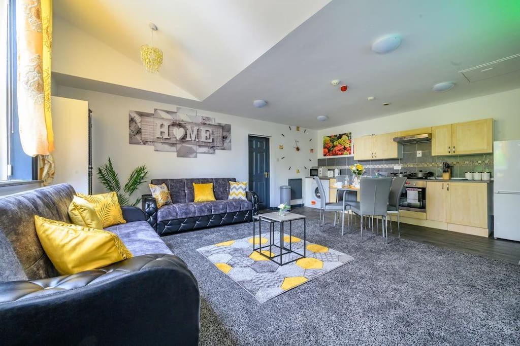 -F5Gh- For Relaxed & Cosy Stay, Free Parking, Wifi ลีดส์ ภายนอก รูปภาพ